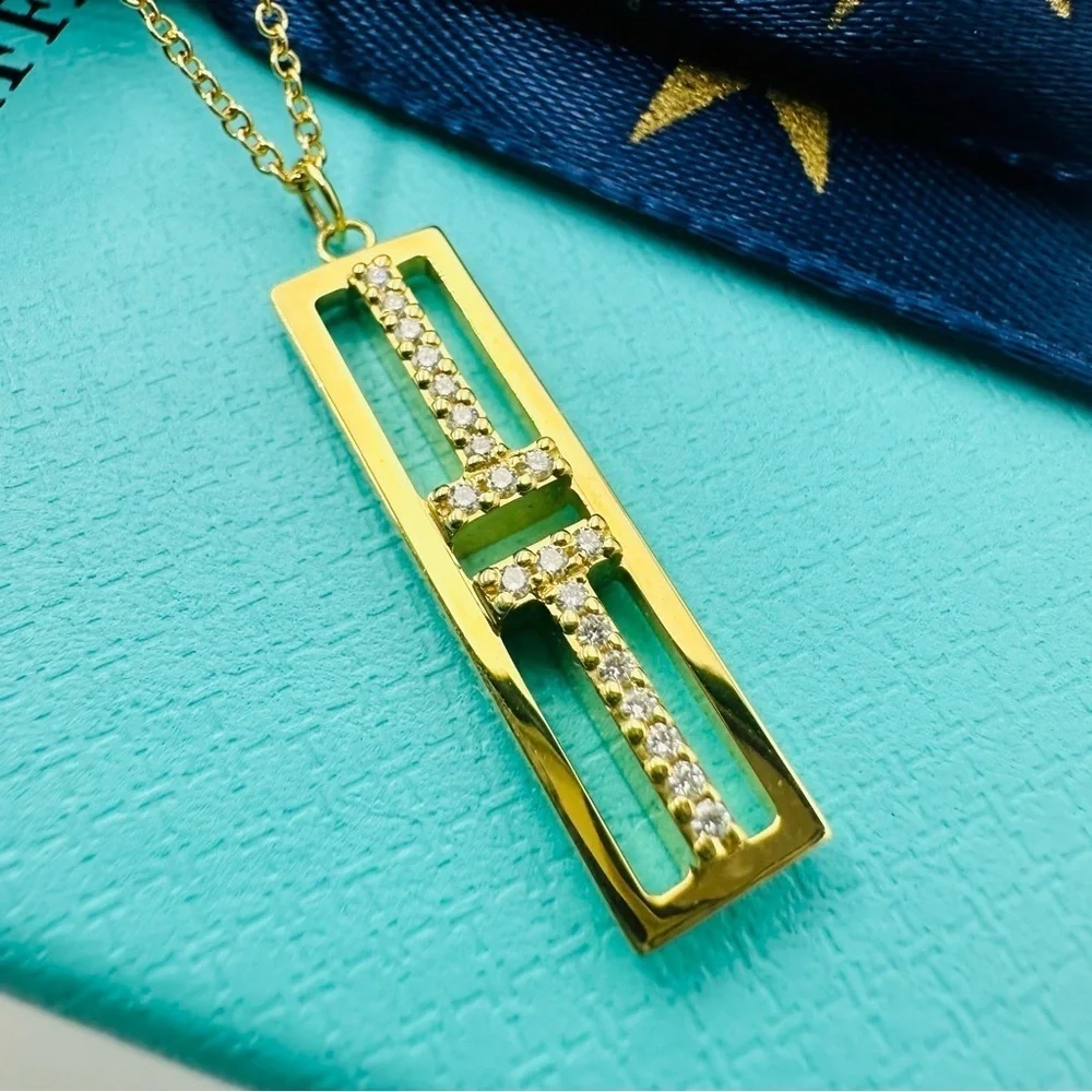 Tiffany & Co. 18K Yellow Gold Diamonds Vertical Bar Pendant Necklace 16”-18”